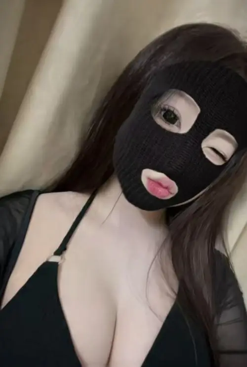 20 Cosplay mặt nạ áo tối màu bố cục cận nhấn vú gợi cảm mạnh