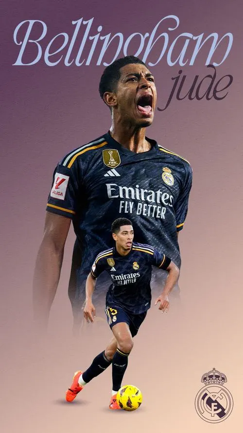 35 Tải ảnh đẹp Hey Jude cười nhẹ sau pha bóng, gương mặt sáng, cảm giác tự tin rất dễ lan truyền.