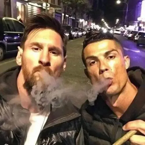 29 Hình meme Ronaldo và Messi chụp selfie phì phèo, ảnh chế vô tri làm biểu cảm ngầu lòi lệch hẳn nội dung nhây.