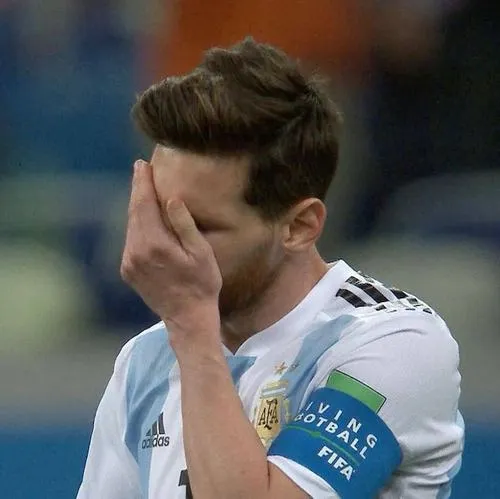 30 Ảnh Messi Khóc buồn bã thất vọng với nỗi bất lực sau những trận chung kết