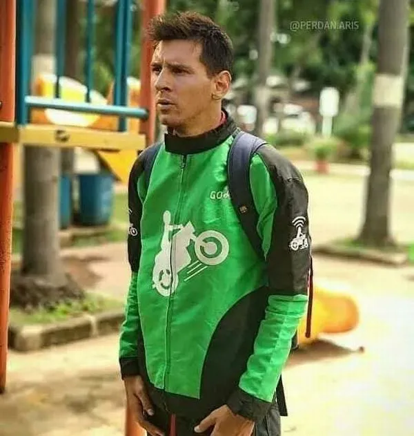 25 Ảnh chế Messi bất lực thở dài, tình huống khó đỡ khiến ai cũng đồng cảm