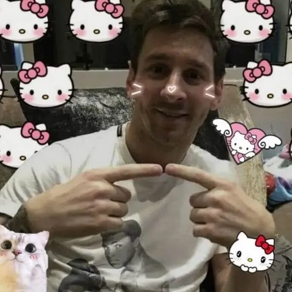 32 Ảnh troll Messi dỗi môi mím, ánh mắt lườm nhẹ, ghép chữ kiểu mỉa nhẹ