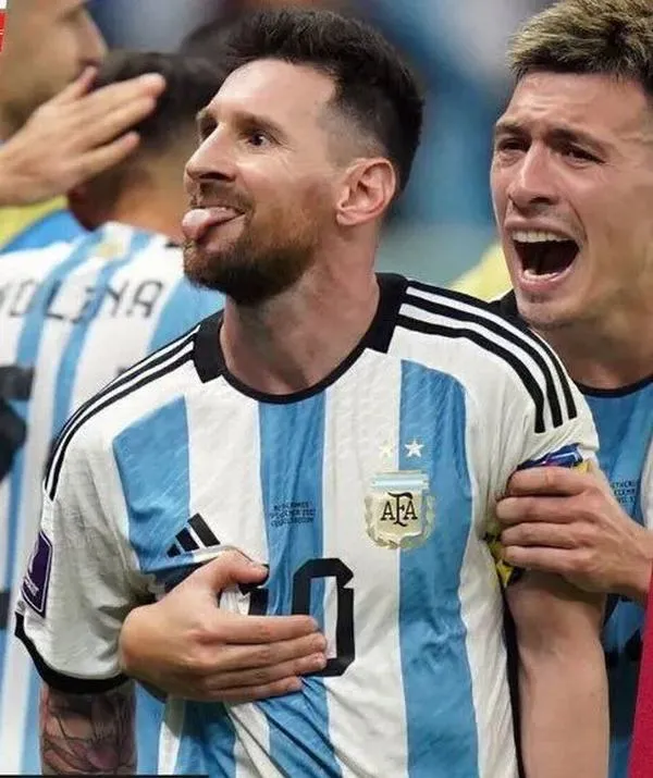7 Ảnh vui Messi phản ứng nhanh sau tình huống cố định, cắt ảnh sắc nét rõ ràng
