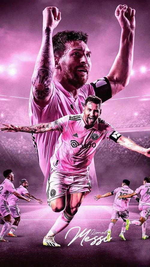 5 Hình Messi ngầu đang ăn mừng trong khói tím, góc chụp thấp làm dáng chạy như poster phim