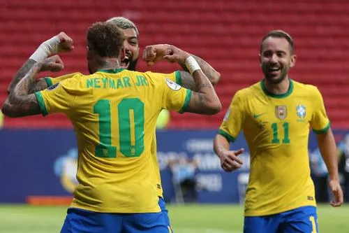55 Hình Ảnh Neymar tại Brazil tái hiện vai trò thủ lĩnh số 10 cùng kỹ thuật samba