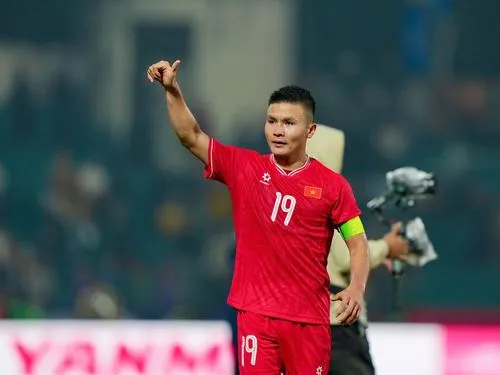 65 Hình Ảnh Nguyễn Quang Hải - Tiền vệ tấn công xuất sắc và Siêu phẩm lịch sử tại Thường Châu