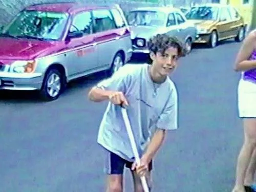 55 Hình Ảnh Ronaldo Hồi Nhỏ gầy còm quét rác ở Madeira và bài học về sự nghị lực