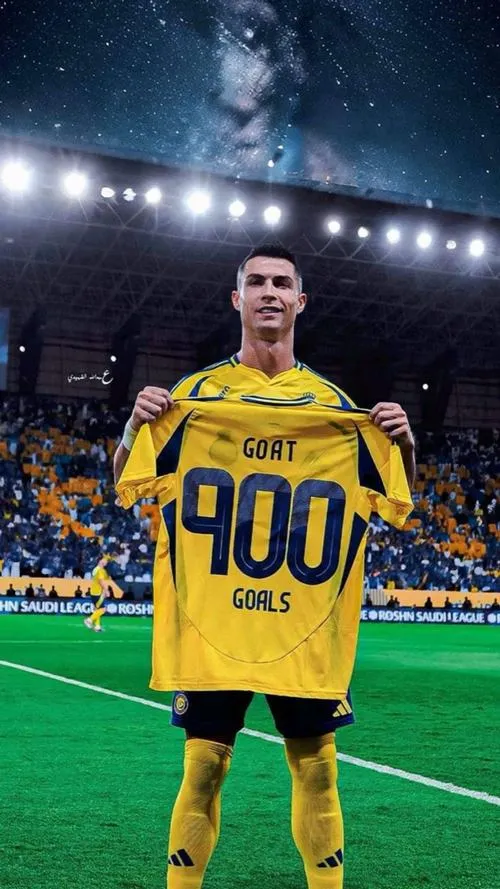 8 Tải ảnh Ronaldo giơ áo mốc 900, sân Mrsool Park rực sáng, hợp ảnh bìa ngầu 4K