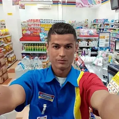 11 Ảnh vui nhộn anh Bảy sau khi ghi bàn, cú sút và pha ăn mừng