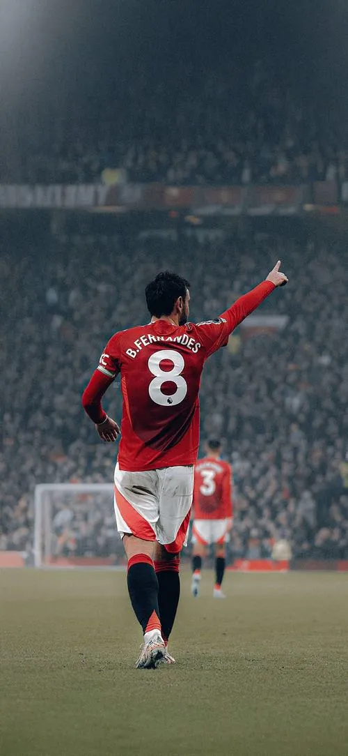 20 Hình nền điện thoại Bruninho đẹp lúc chuyền dài đổi cánh, nền cỏ xanh, áo đỏ nổi bật