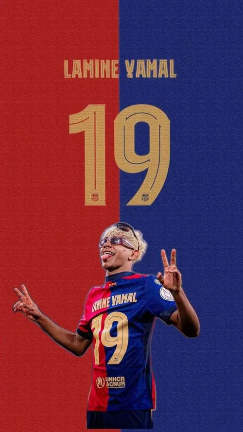 44 Tải ảnh nền Yamal quay lưng, tên áo nổi, khoảng trống rộng giúp bố cục thoáng và gọn