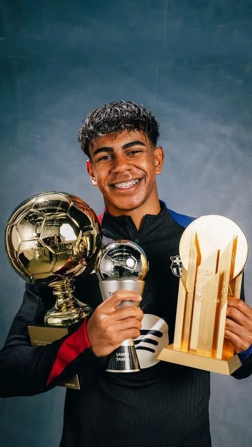 46 Tải ảnh nền phong cách cổ điển, màu trầm, ánh đèn sân đêm, cảm giác bản lĩnh vượt tuổi