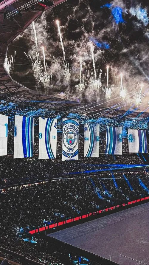 6 Hình nền điện thoại MC ngầu, Etihad sáng đèn, dải màu xanh chạy dọc khán đài cực nổi