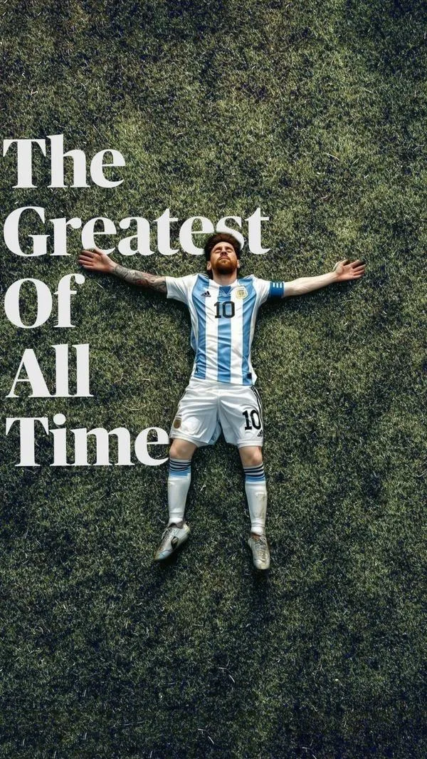 6 Ảnh bìa đẹp GOAT trên nền cỏ, chữ Greatest of all time nổi bật, hợp màn hình dọc.