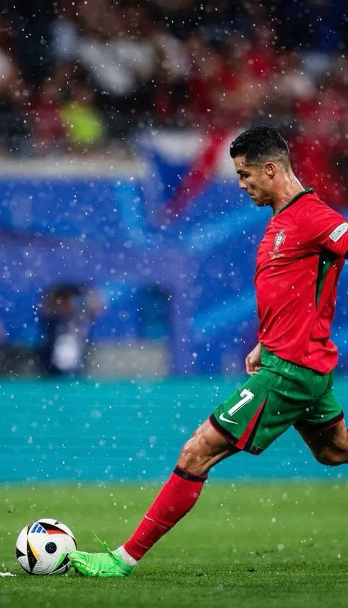 25 Hình nền điện thoại khoảnh khắc Portugal vô địch, đồng đội quây quanh, cảm giác vỡ òa rất đẹp