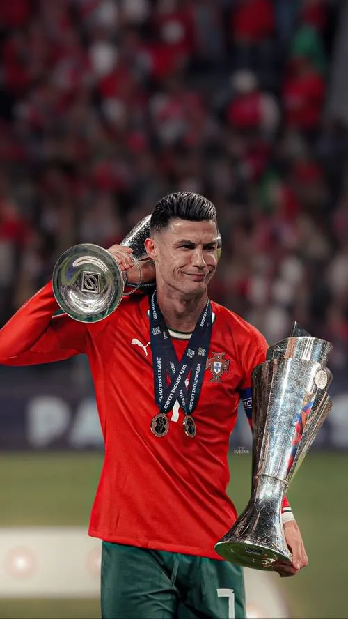 50 Hình Nền Ronaldo Bồ Đào Nha đẹp khi CR7 trong màu áo đội tuyển quốc gia