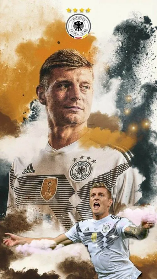 15 Wallpaper Toni Kroos 4K không chữ, nền sân vận động mờ, chủ thể nổi bật tự nhiên