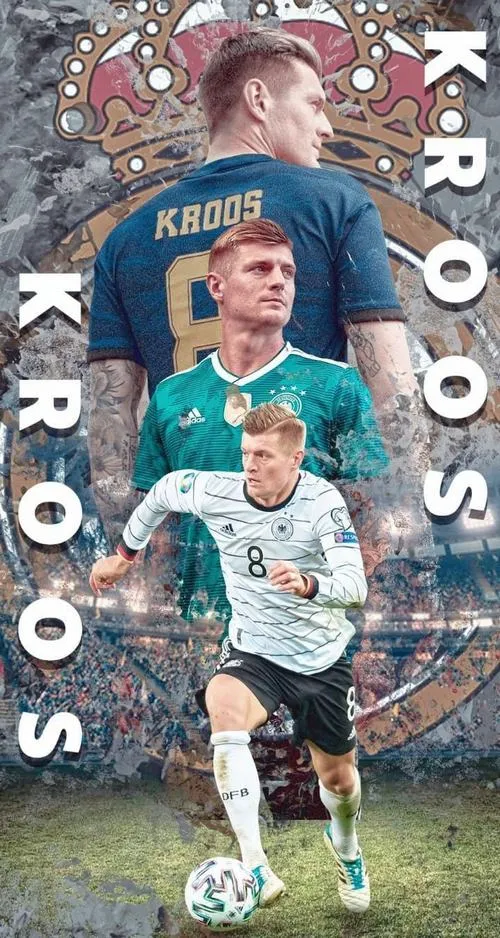 5 Ảnh bìa Toni Kroos HD với biểu tượng cúp, ánh đèn sân tạo chiều sâu, phong cách cổ điển