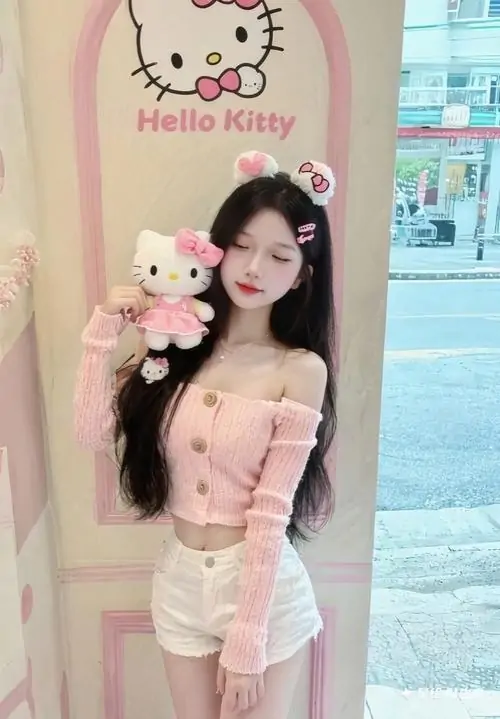 42 Ảnh gái xinh mặc đồ hồng từ dịu dàng đến cá tính, kiểu nào cũng đủ mê