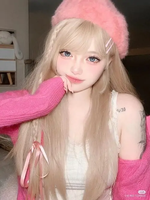 43 Ảnh gái xinh mặc pinky với phong cách pastel, Barbiecore và sporty nổi bật