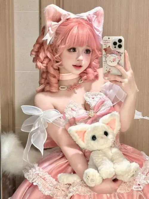 36 Tuyển tập ảnh gái xinh mặc hồng đẹp nhẹ nhàng nhưng vẫn đủ nổi bật giữa mọi khung hình