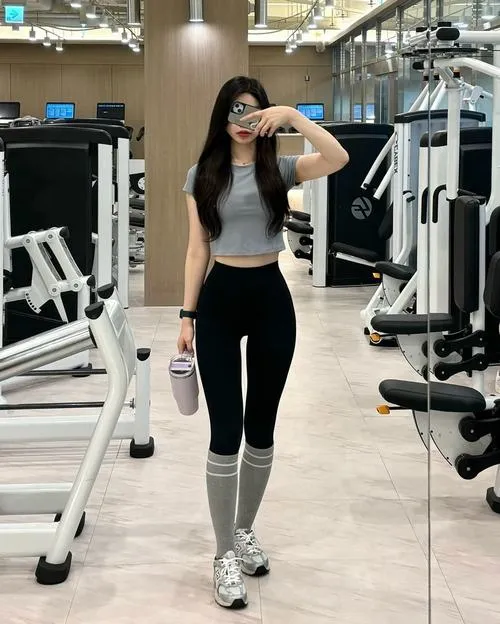 20 Bộ sưu tập ảnh nữ tập thể hình khiến chàng mê bởi vẻ săn gọn và đầy lửa