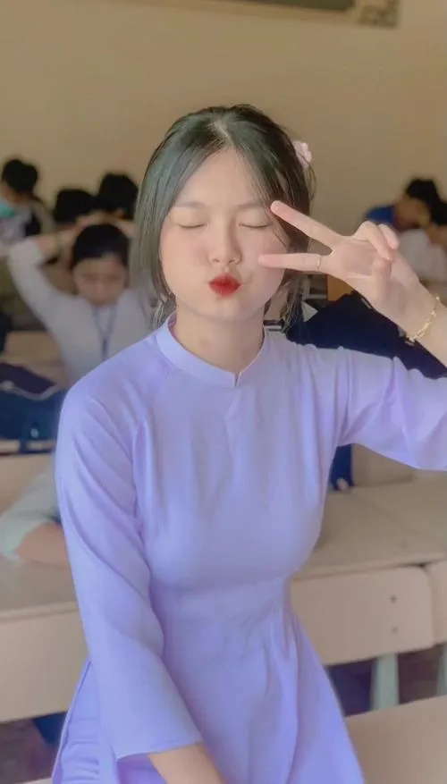 67 Ảnh Gái Xinh 2008 (2K8) đẹp với visual trong trẻo thần thái nhẹ nhàng đầy trẻ trung