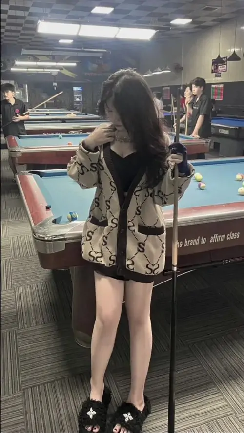 2 Bộ sưu tập ảnh hot girl chơi bida vừa dịu dàng vừa táo bạo theo cách rất riêng