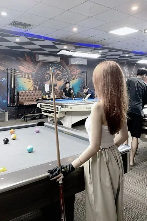 5 Bộ ảnh gái đẹp đánh bida mang vẻ cá tính, sang chảnh và đầy sức hút riêng
