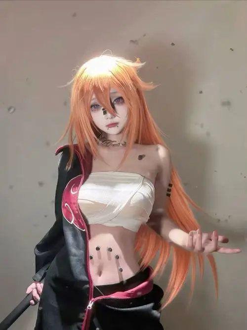 11 Gái xinh cosplay anime nữ tóc cam mặc áo trắng nổi bật phần eo nhỏ đem lại cảm giác tươi và đầy năng lượng