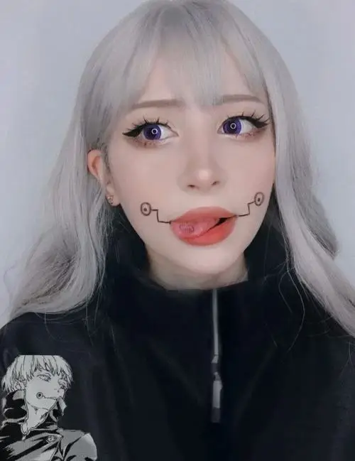 5 Bộ ảnh cosplay nhân vật hoạt hình Nhật Bản nổi bật với tóc bạc môi xinh và biểu cảm ngọt mà vẫn sắc