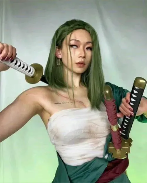 14 Bộ ảnh bóng hồng One Piece với mũ Chopper và gương mặt sáng giúp khung hình thêm phần dễ thương