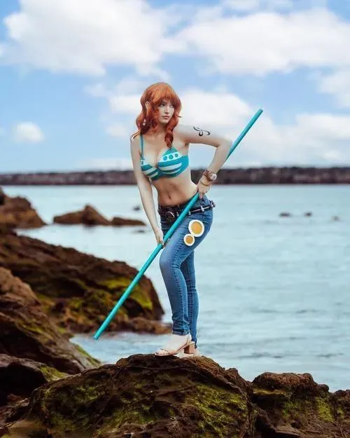 29 Ảnh người đẹp cosplay nhân vật nữ hải tặc One Piece với tạo hình đầy cuốn hút