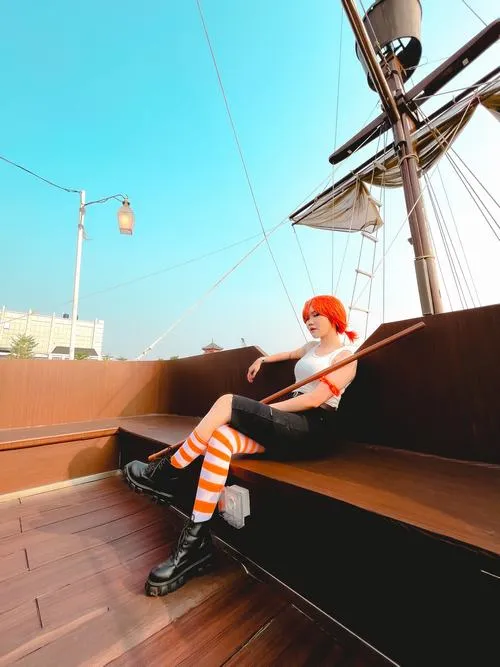 35 Loạt hình gái xinh cosplay anime One Piece đẹp nổi bật với phong cách thần thái riêng