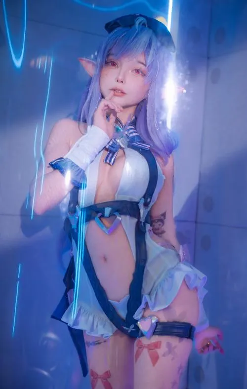81 Ảnh Gái Xinh Cosplay Sexy Bổ Mắt với vòng 1 táo bạo và vóc dáng bốc lửa