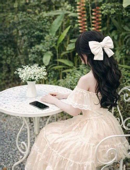 31 Ảnh gái xinh cute che mặt: Đôi mắt, outfit và thần thái bí ẩn nổi bật