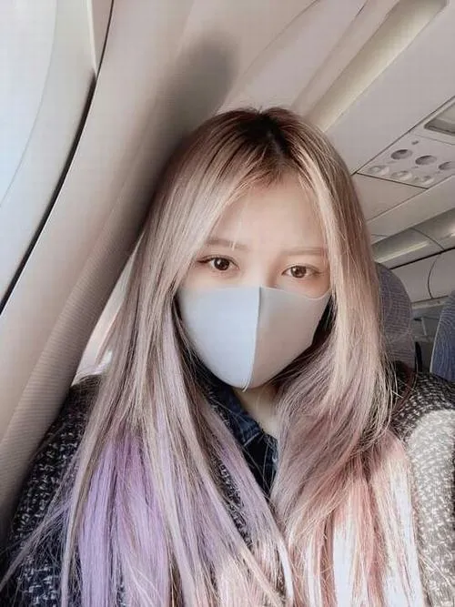 69 Ảnh Gái Xinh Đeo Khẩu Trang Không Lộ Mặt phong cách Hàn Quốc trẻ trung và cuốn hút