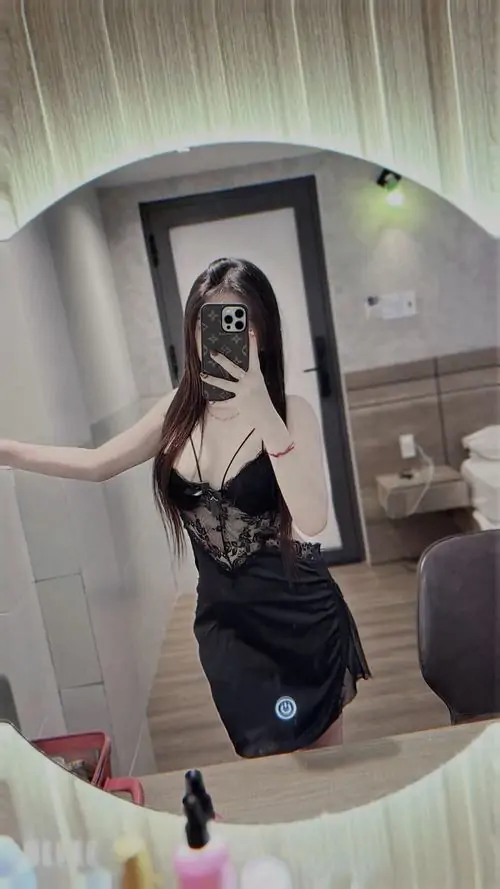 18 Ảnh gái xinh mặc đồ ngủ sexy nổi bật với khí chất quyến rũ và đầy cuốn hút