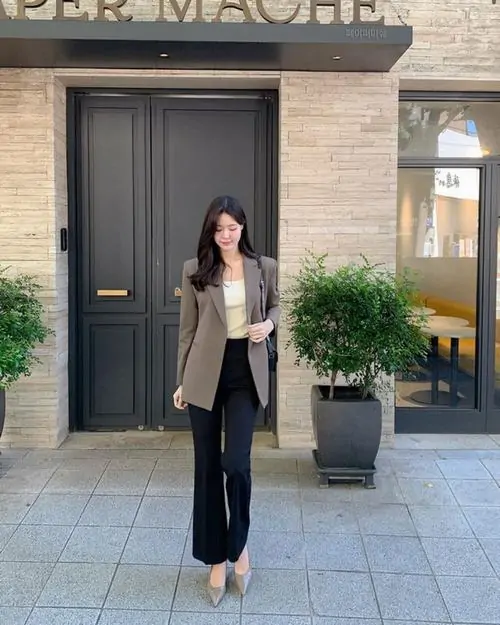8 Tuyển tập ảnh gái xinh váy công sở đẹp sang nhã dành cho người mê vẻ đẹp quyền lực