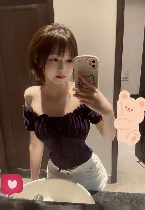 75 Ảnh Gái Xinh Tóc Ngắn cute với diện mạo trẻ trung và phong cách cool ngầu