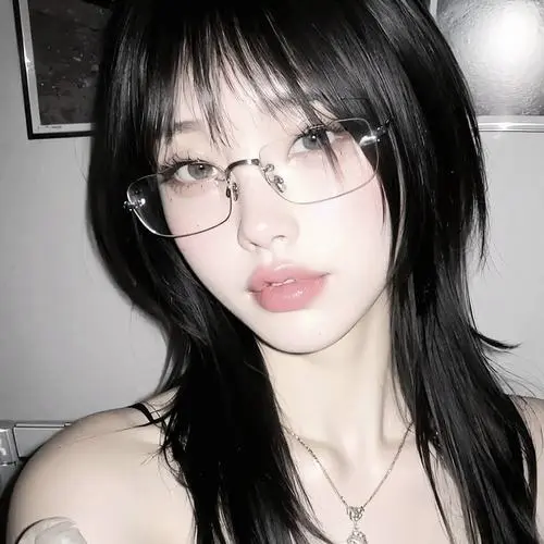 42 Nàng thơ cute xoay người giữa ánh neon nhẹ gợi chất cyberpunk vừa mơ màng vừa nổi loạn đúng tông cảm xúc