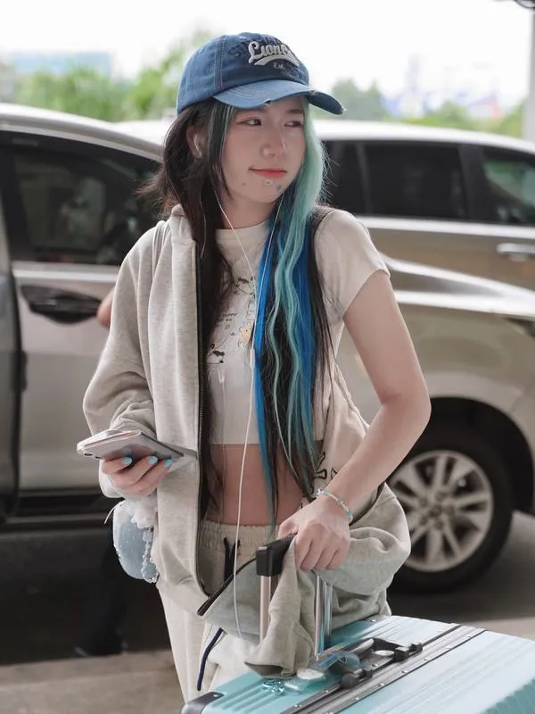 70 Ảnh Mèo Simmy sexy cute dễ thương đậm chất nàng thơ cho các chàng mê mẩn