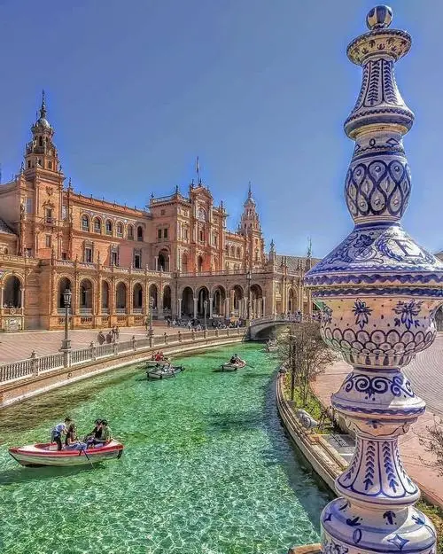 41 Khám phá ảnh Tây Ban Nha qua những khung hình cổ kính, phóng khoáng và đầy màu sắc lễ hội