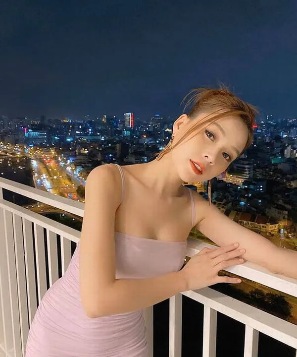 13 Sam thả dáng với đồ bơi một mảnh, sang chảnh đúng kiểu cô nàng chỉn chu