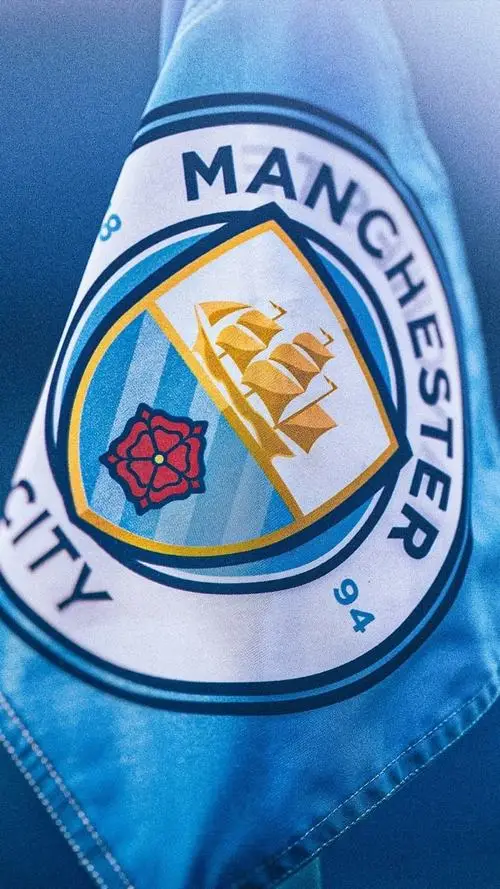 14 Khám phá logo Man City qua góc nhìn nhận diện, nơi truyền thống gặp vẻ hiện đại đầy tinh tế