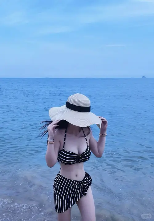 44 89 Ảnh Người Mẫu Bikini Siêu Mỏng Đẹp Nhất cùng thần thái đầy phóng khoáng